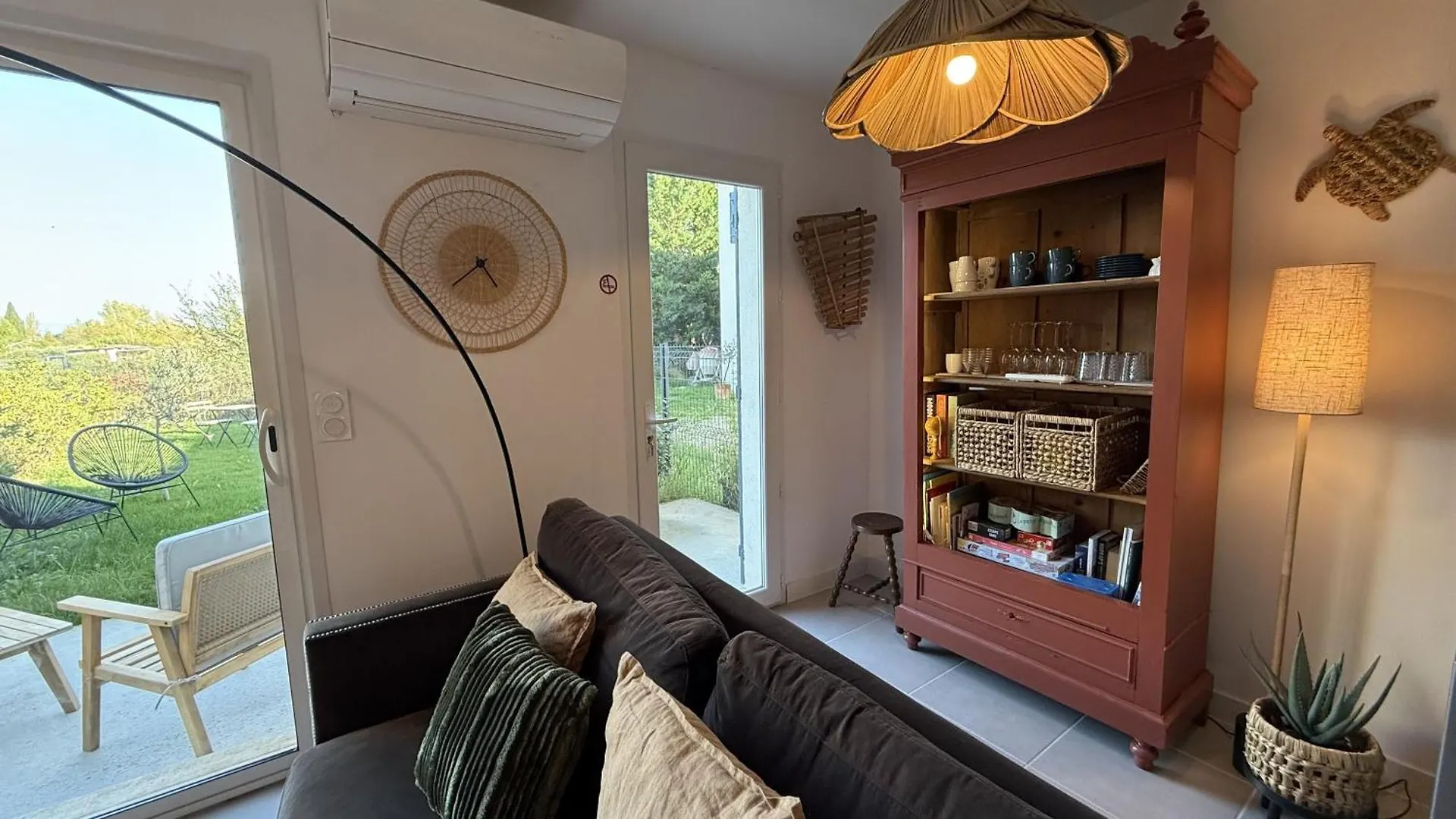 Le Clos Du Moulin 4 - Home, Garden, 3 Bedroom (Adults Only) Entraigues-sur-la-Sorgue