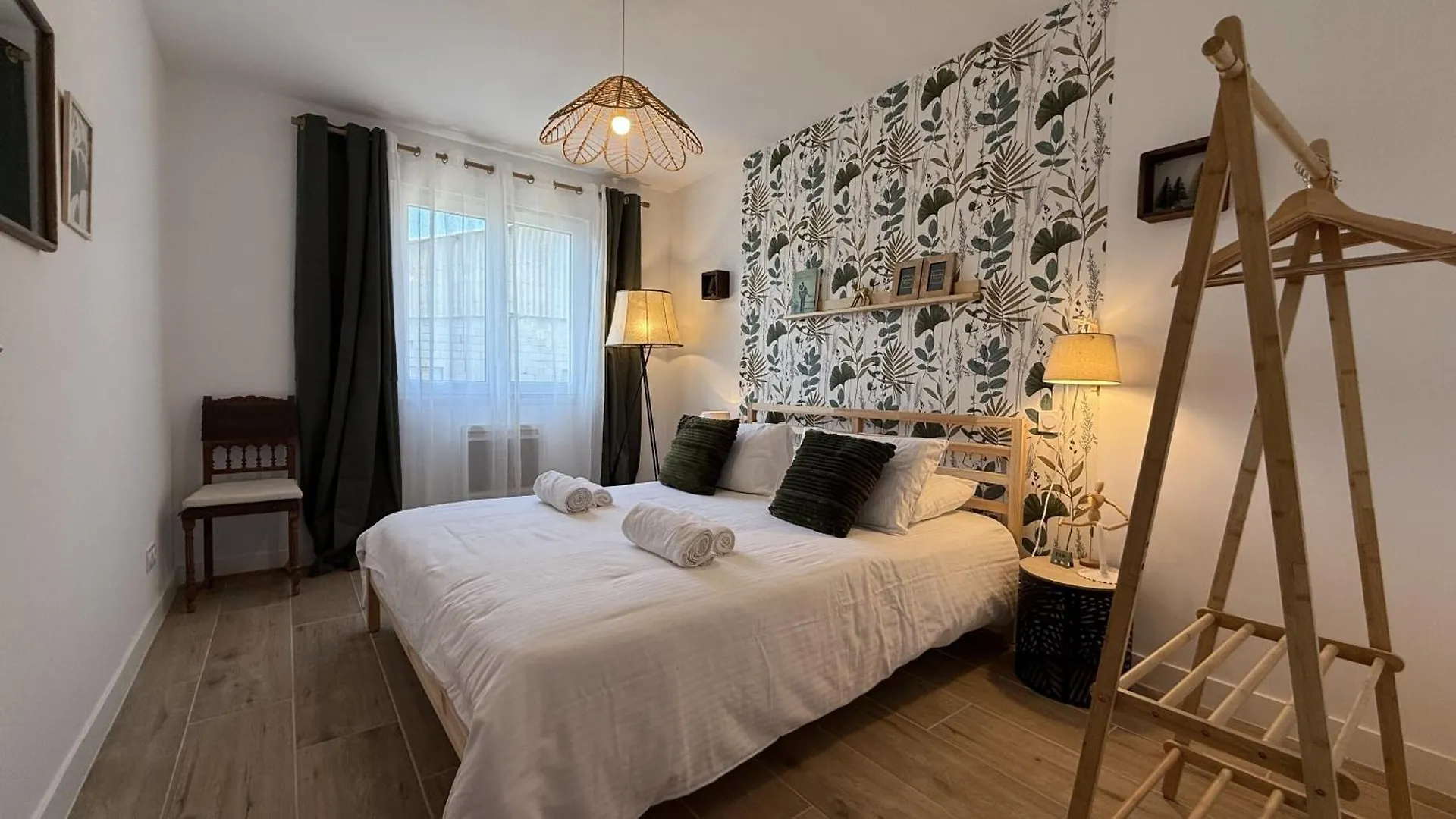 Le Clos Du Moulin 4 - Home, Garden, 3 Bedroom (Adults Only) 0*, Entraigues-sur-la-Sorgue